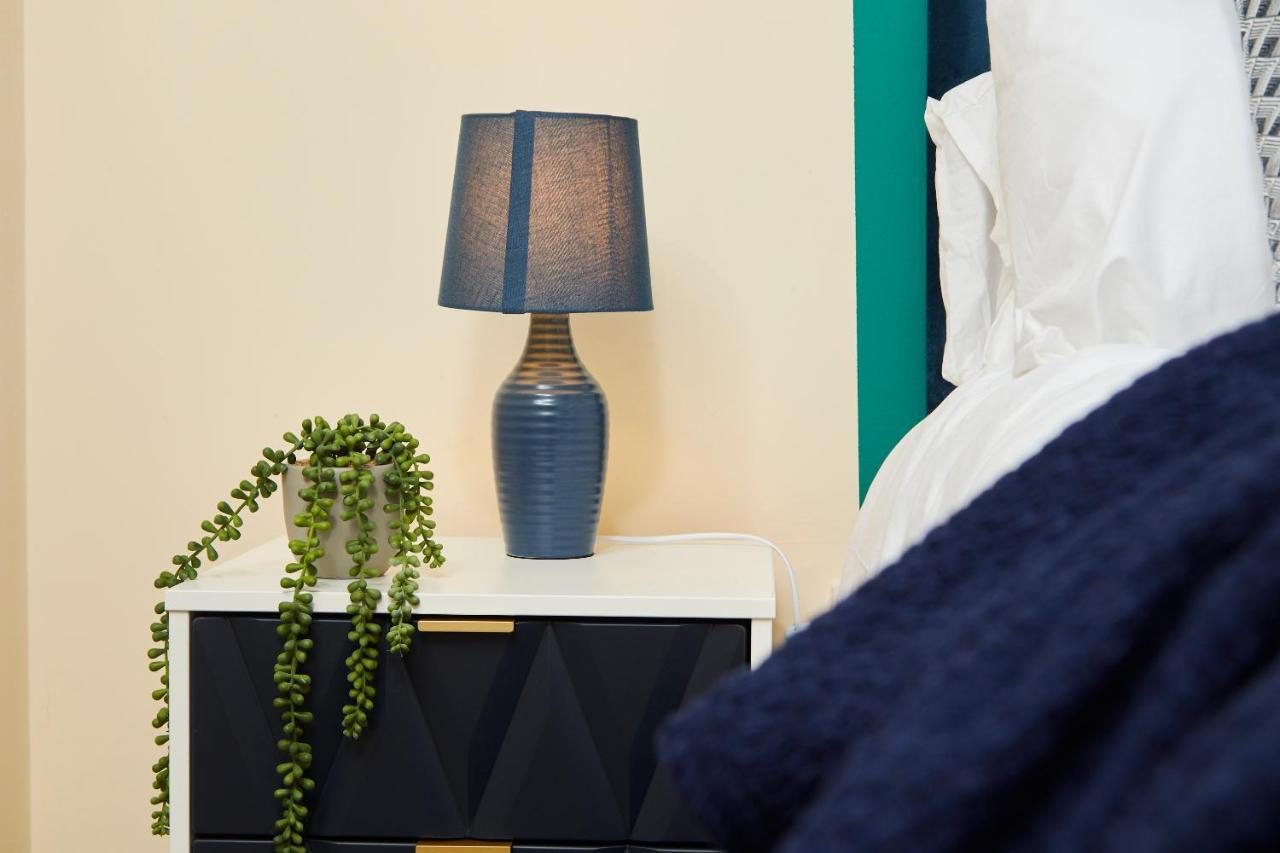 Exquisite Cambridge Abode - Sleeps 6 - Parking Apartman Kültér fotó