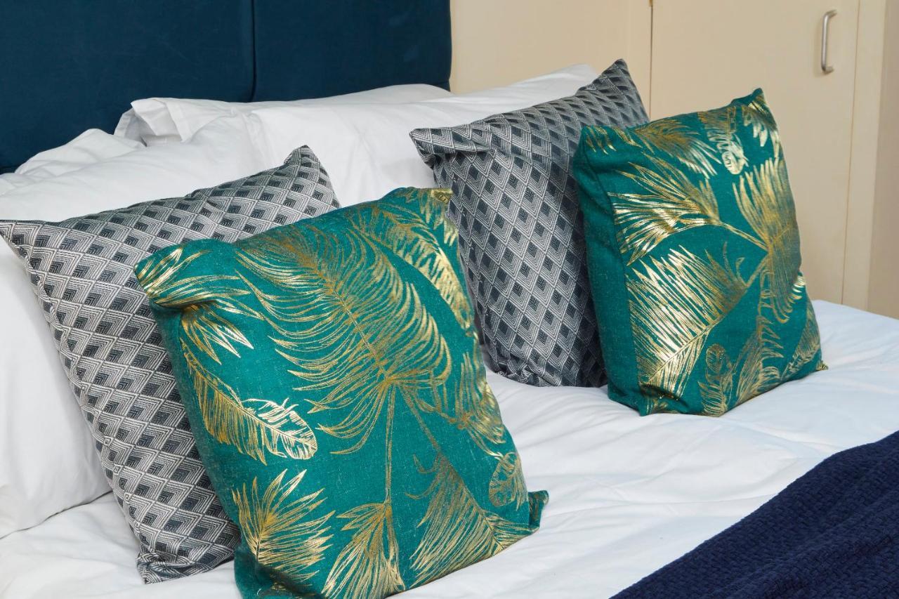 Exquisite Cambridge Abode - Sleeps 6 - Parking Apartman Kültér fotó