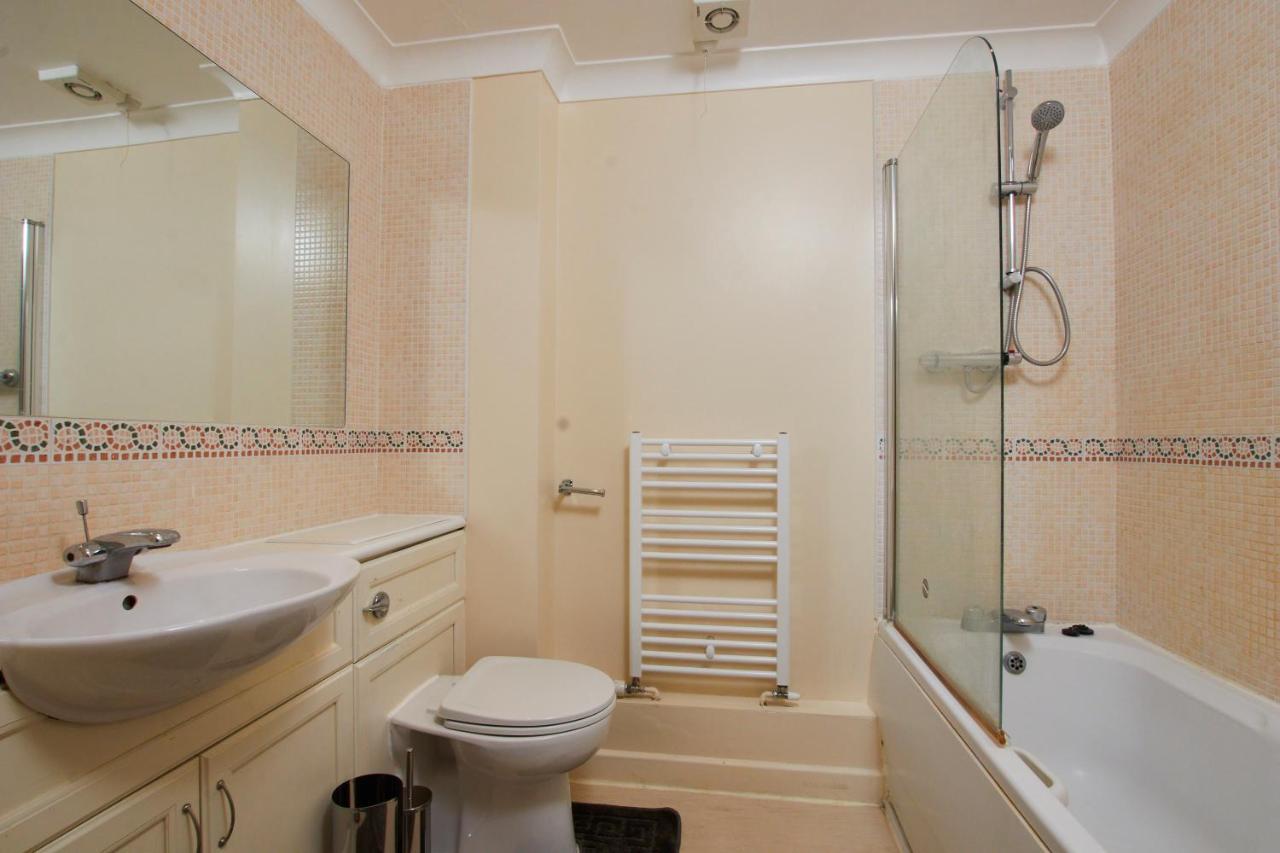 Exquisite Cambridge Abode - Sleeps 6 - Parking Apartman Kültér fotó